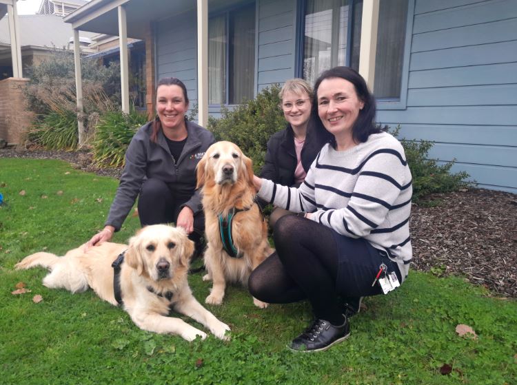 Pictured L to R: Jacqui MacMillan (owner of Honey and Maple) Alisha Spedding, Acting Registered Psychiatric Nurse 4, Steele Haughton Unit and Jane Wemyss, Acting NUM Steele Haughton along with Maple and Honey
