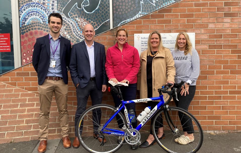 Grampians Health cyclists Jarrod King (Ballarat), Chris McQuie (Ballarat), Sarah Masters (Ballarat), Sara McDonnell (Edenhope), Jess Nelson (Edenhope)