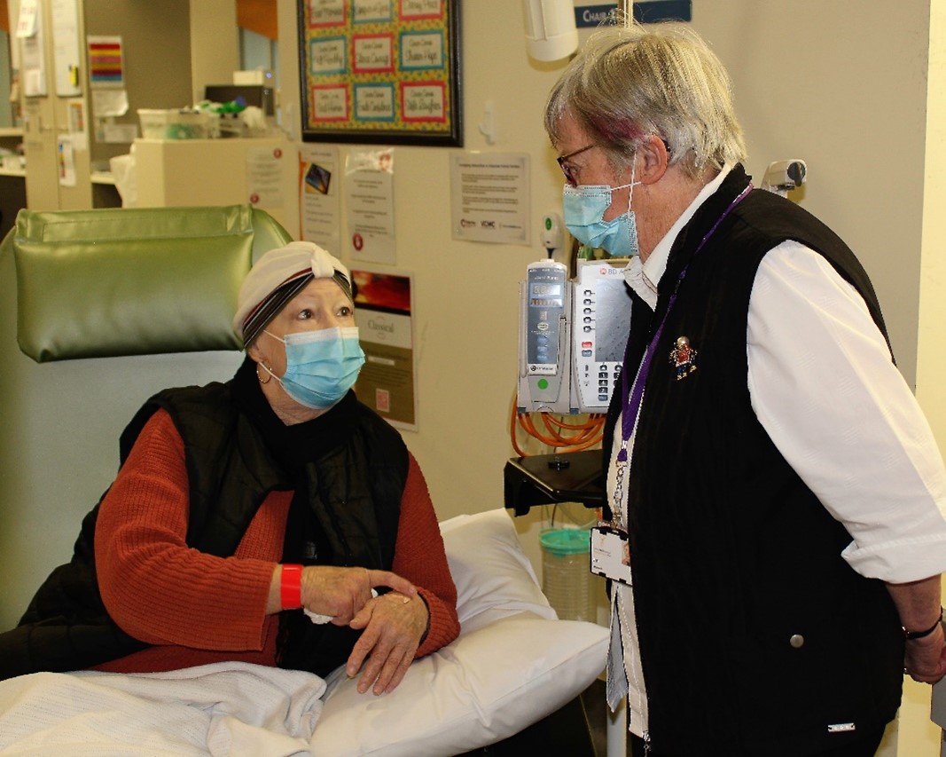 Volunteer Jan assisting in Chemotherapy Day Unit